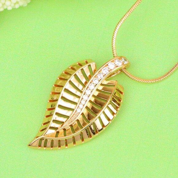 "Rose Gold Leaf Pendant with Textured Detail and Crystal Spine Accent, XPPT1494 - Picture 1 of 13
